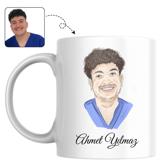 Mok voor een jonge arts, bedrukt met een vrolijke karikatuur als felicitatie voor een nieuwe baan.