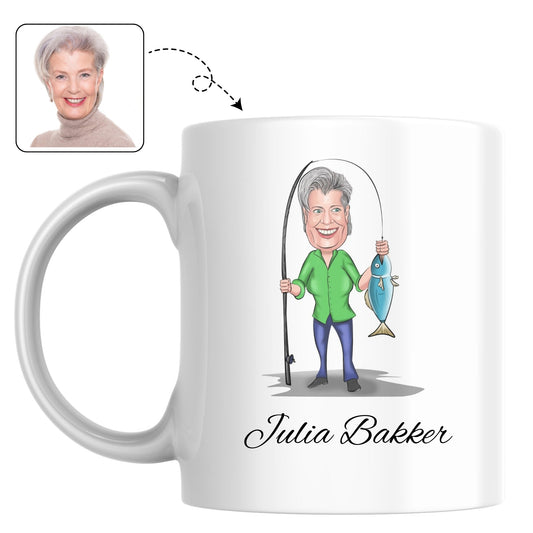 Set mokken bedrukt met een karikatuur van een familie die samen aan het varen is, een leuk kerstcadeau.