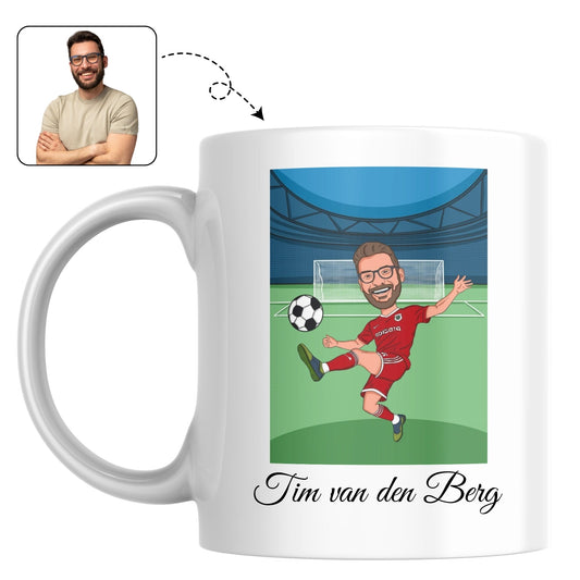 Mok met een karikatuur van een voetballer, perfect voor in de voetbalkantine of als verjaardagscadeau.